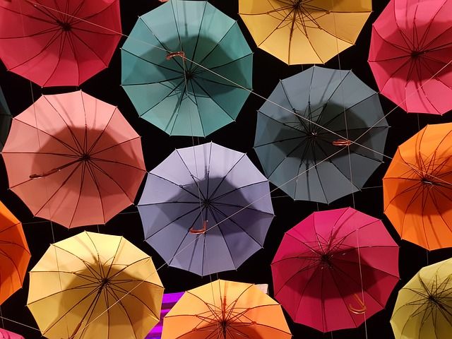 354066_umbrella-3380192_640.jpg