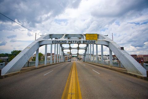 Photo-of-Edmund-Pettus-Bridge-in-Selma-Alabama.jpg
