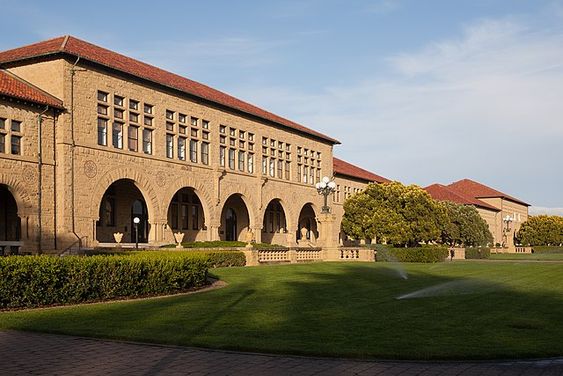 View of Wallenberg Hall on the Stanford University Main Quad